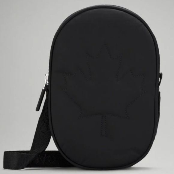 Lululemon TEAM CANADA 22 Future Legacy Crossbody Bag BLACK NWT - Picture 4 of 8